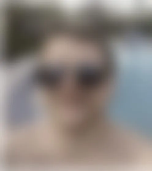 y*****4