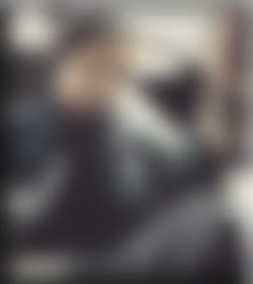 L**********3