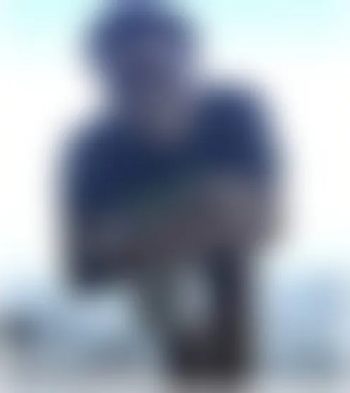 L********8