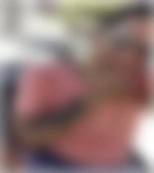 L******y