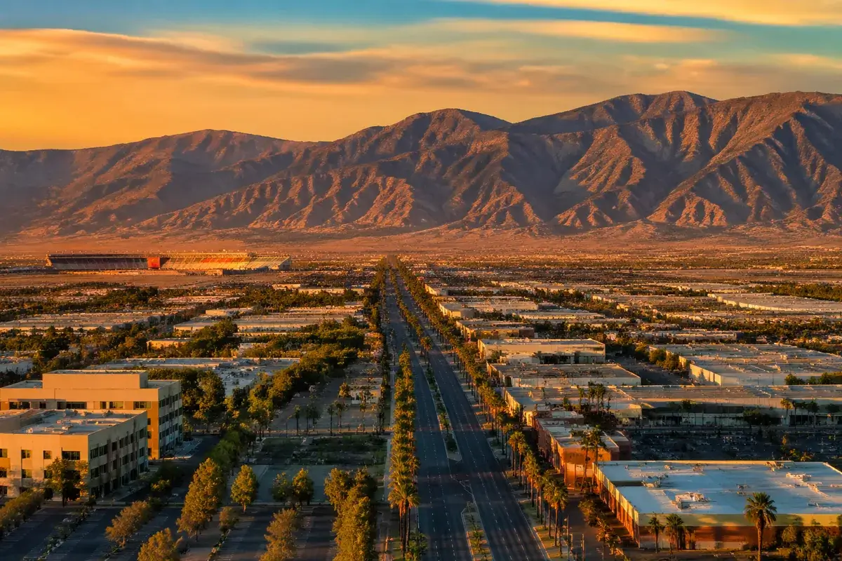 Fontana-02-cityscape in Fontana, California