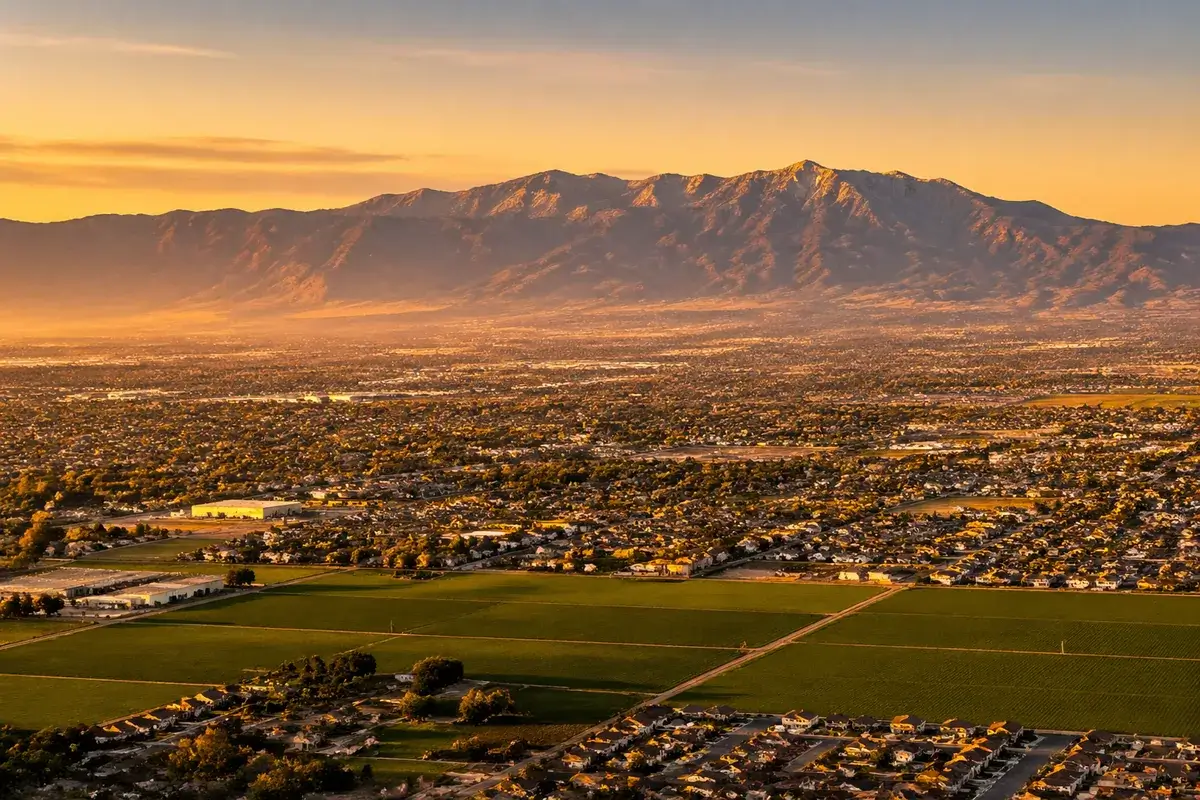 Hemet-02-cityscape in Hemet, California