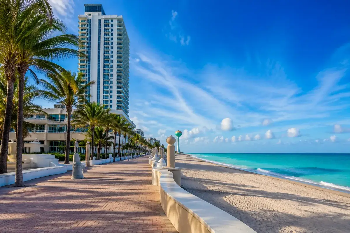 Hollywood-02-cityscape in Hollywood, Florida