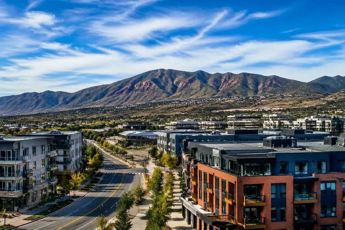 Lakewood-02-cityscape in Lakewood, Colorado