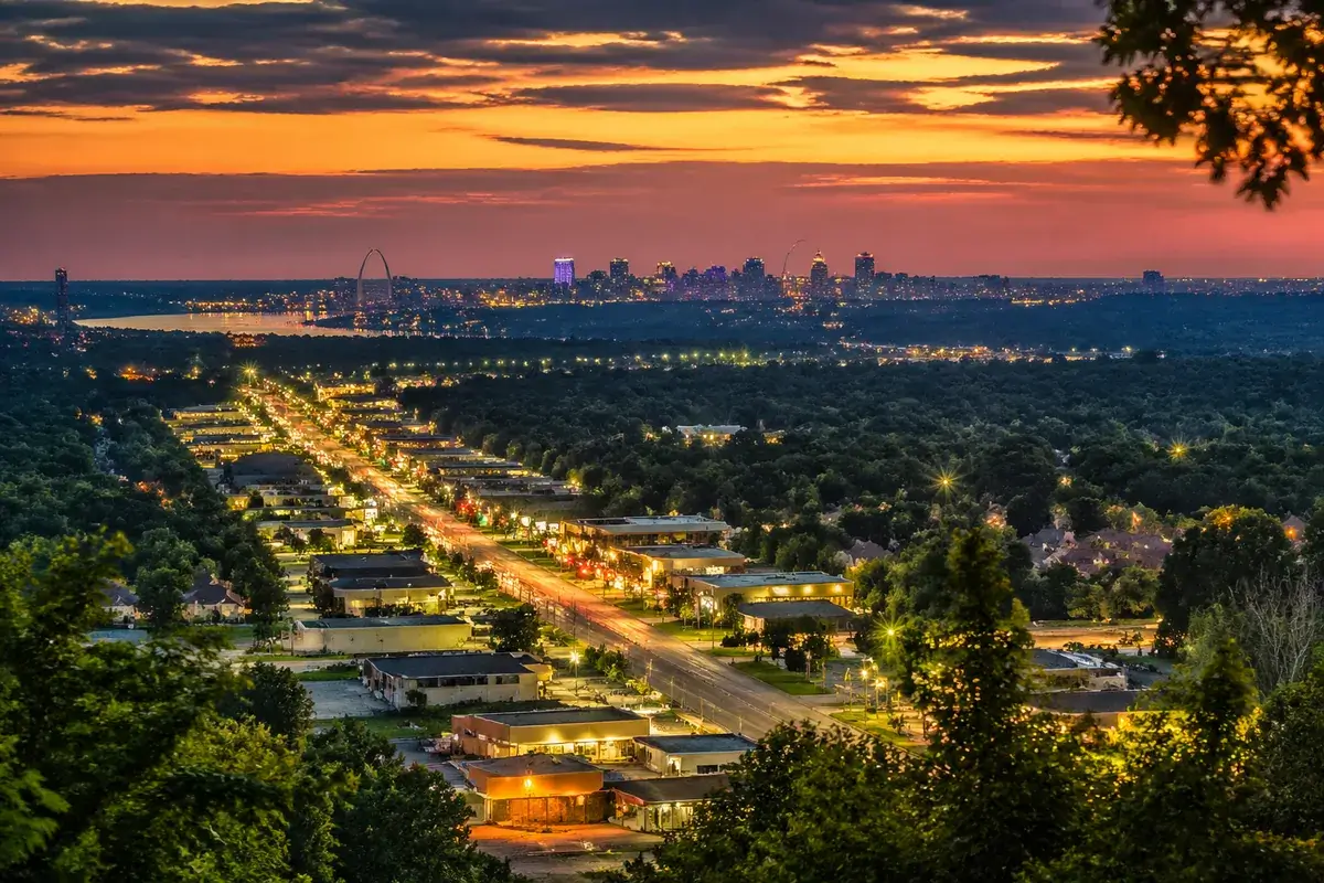 Gladstone-02-cityscape in Gladstone, Missouri