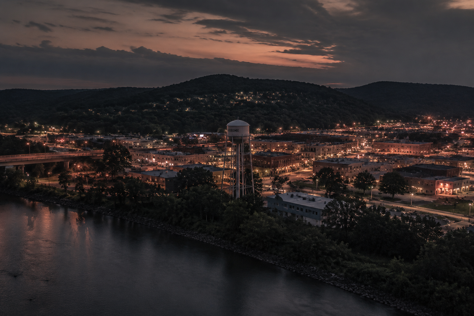 Hurricane, West Virginia Night Scene — 3Cupid Cuckold Dating in Hurricane, West Virginia