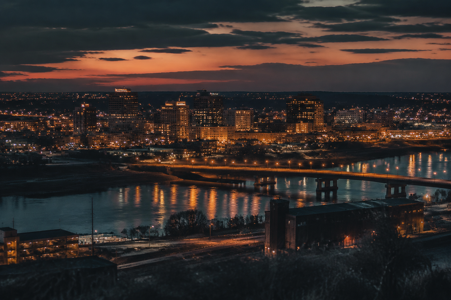 Sioux City, Iowa Night Scene — 3Cupid Cuckold Dating in Sioux City, Iowa