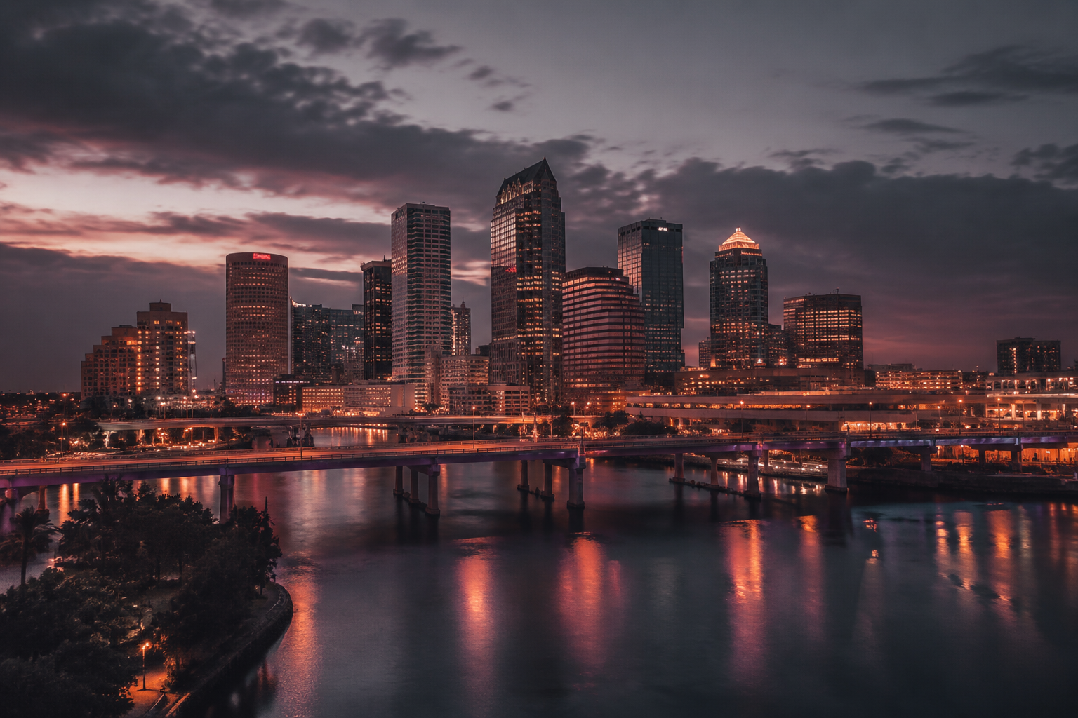 Tampa, Florida Night Scene — 3Cupid Cuckold Dating in Tampa, Florida