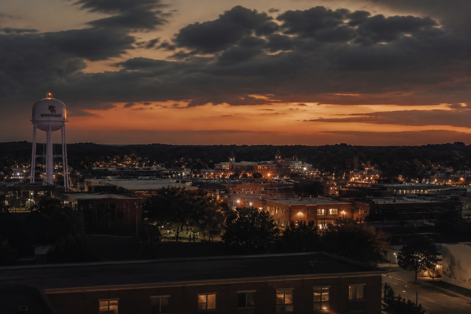 Warrensburg, Missouri Night Scene — 3Cupid Cuckold Dating in Warrensburg, Missouri
