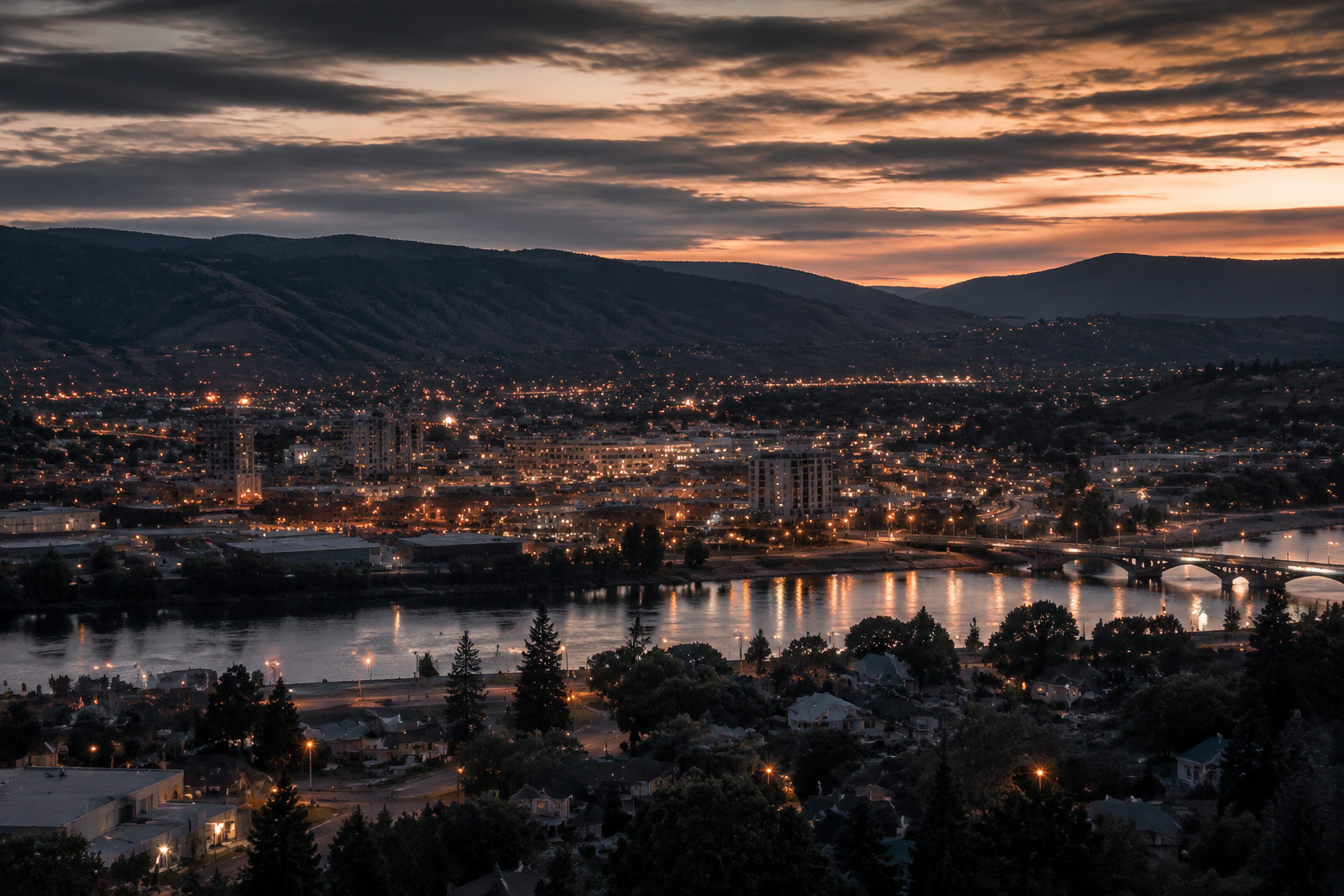 Wenatchee, Washington Night Scene — 3Cupid Cuckold Dating in Wenatchee, Washington